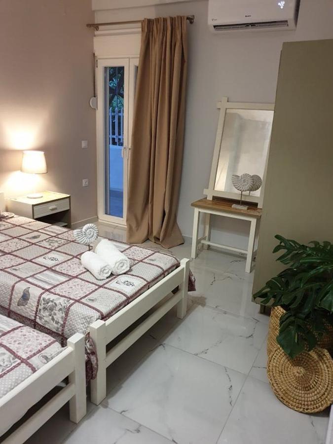 Eytyhias Yard Apartments In Poros Poros Town Ngoại thất bức ảnh