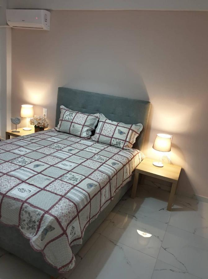 Eytyhias Yard Apartments In Poros Poros Town Ngoại thất bức ảnh